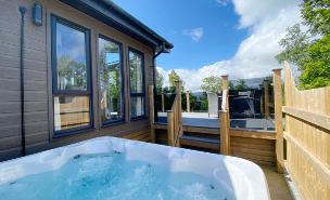 Flusco Wood Hot Tub